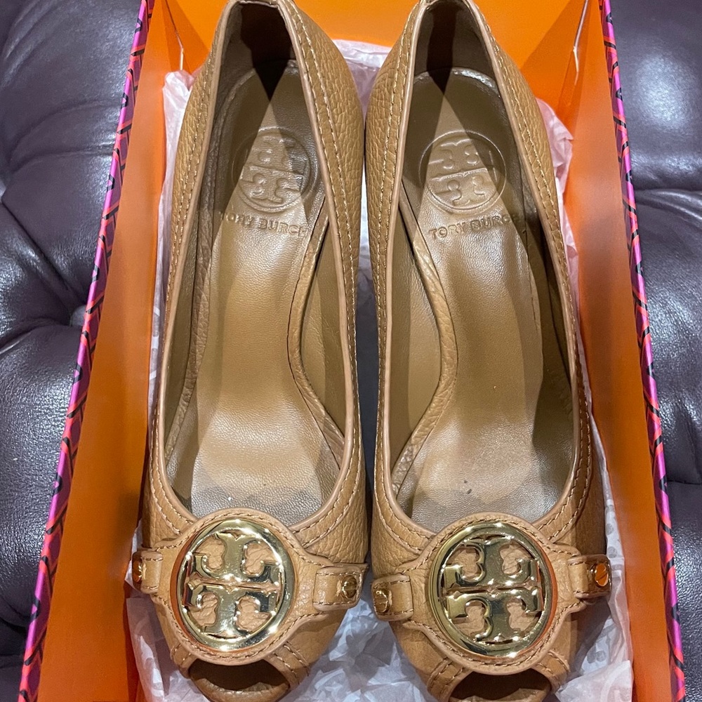 Tory Birch shoes